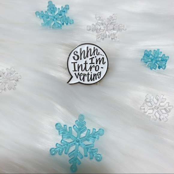 🧧SALE 3/$15 Shhh I’m Introverting Enamel Pin Hennel Paper Co - Picture 1 of 2